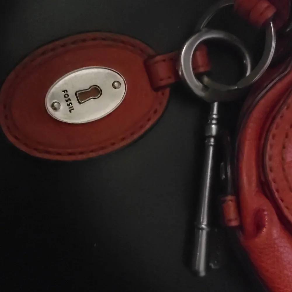 Fossil Nwt Purse Bag Maddox Scarlet Red Genuine Leather Crossbody charm Shoulder